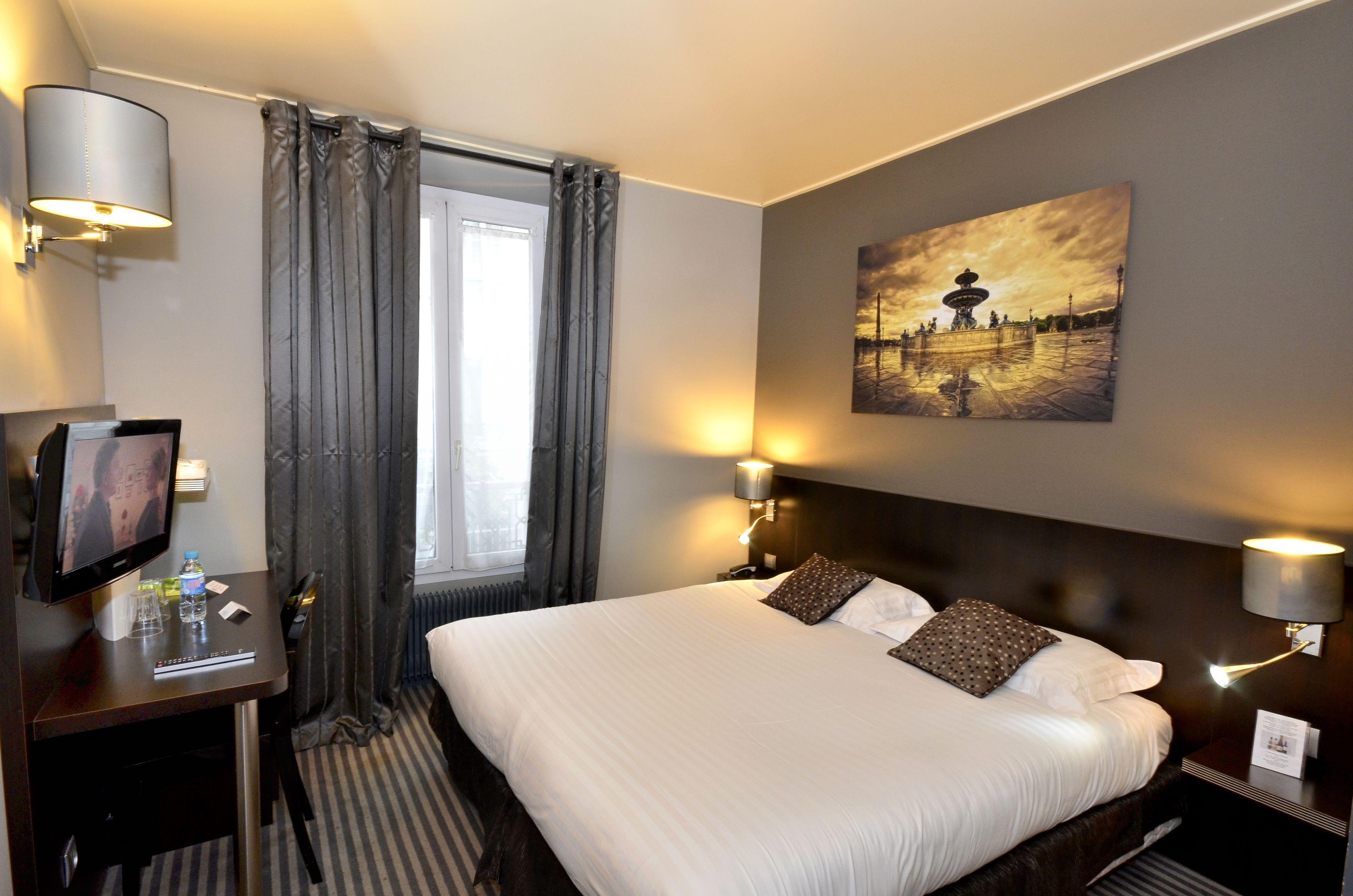 Logis Jardin De Villiers Hotel 3*